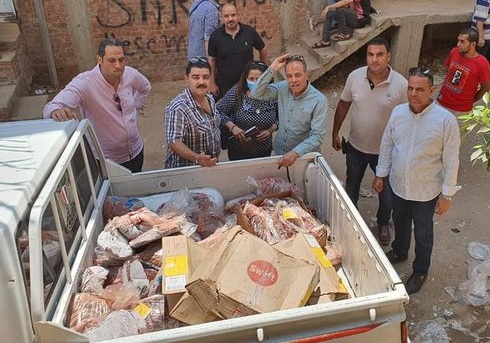 ضبط طن دواجن منتهية الصلاحية في البحيرة