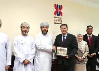 زيارة وفد من جامعة الشرقية بسلطنة عمان لجامعة ماليزيا كيلانتان
