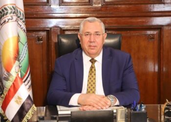 “القيصر” يبحث مع رئيس هيئة الاستثمار الفرص المتاحة فى الأنشطة الزراعية