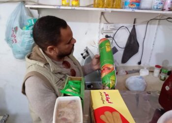 «بيطري البحر الأحمر» يشارك في حملة مكبرة على منافذ بيع السلع بالقصير