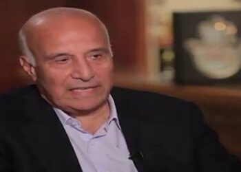 محمود العناني.. يكشف سر تراجع أسعار الدوجن