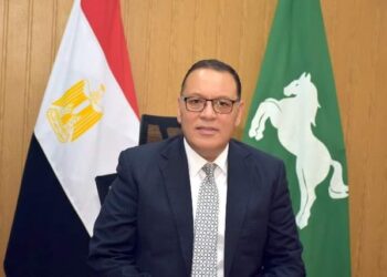محافظ الشرقية بمجهودات مديرية الطب البيطري خلال شهر فبراير