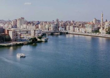 إلقاء أكثر من مليون وحدة زريعة من أسماك البلطي بفرع النيل في دمياط