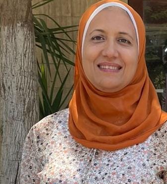 الدكتور/ أمنيه محمد خطاب باحث اول - وحدة التحليل الجيني معهد بحوث الصحة الحيوانية