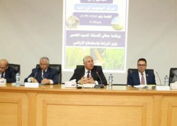 وزير الزراعة يوجه بإعادة تجارب زراعة محاصيل جديدة لم يتم زراعتها من قبل بسبب التغيرات المناخية