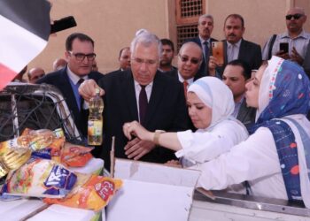الزراعة تطلق أكبر قافلة منافذ متحركة بالسلع الغذائية إلى شمال سيناء