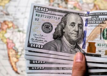 سر تثبيت الفيدرالي الأمريكي سعر الفائدة للمرة الثانية على التوالي (تقرير )