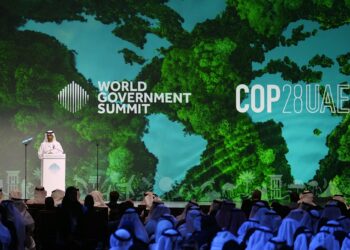 منظمة التجارة العالمية و الفاو يوقعان مذكرة تفاهم لتسهيل التعاون مؤتمر الأمم المتحدة الـ28 لتغير المناخ (COP28)