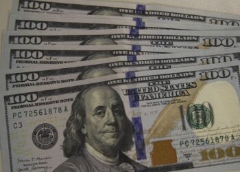 سعر الدولار والعملات العربية والأجنبية اليوم الأربعاء 14 فبراير 2024