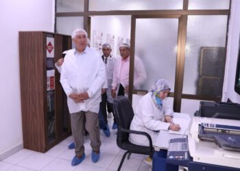 وزير الزراعة يتفقد معامل معهد الصحة الحيوانية ومتبقيات المبيدات ويشيد بدورها في سلامة الغذاء ومنظومة الصادرات
