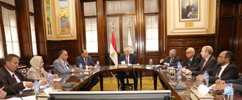 القصير يتابع تفعيل الزراعة التعاقدية وحصر مساحات القمح