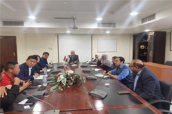 «تنمية البحيرات» يبحث أوجه التعاون مع مجموعة هايدا الصينية لتطوير القطاع السمكي