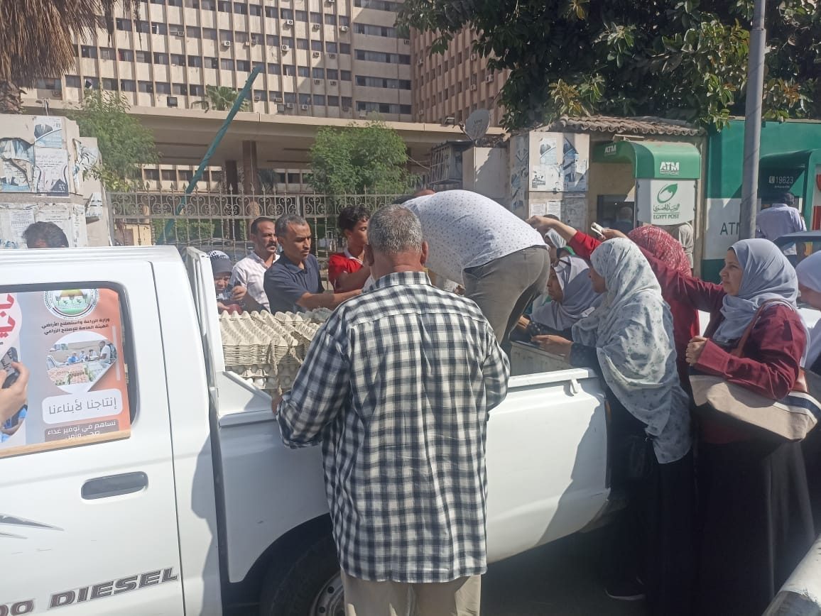 "الإصلاح الزراعي" يطلق 10 منافذ متحركة لبيع بيض المائدة ومنتجات الألبان بأسعار مخفضة
