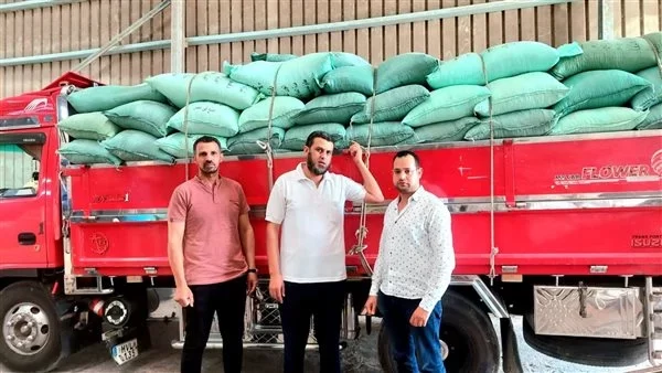 التحفظ على 10 طن أعلاف مجهولة المصدر خلال حملة تموينية بالبحيرة
