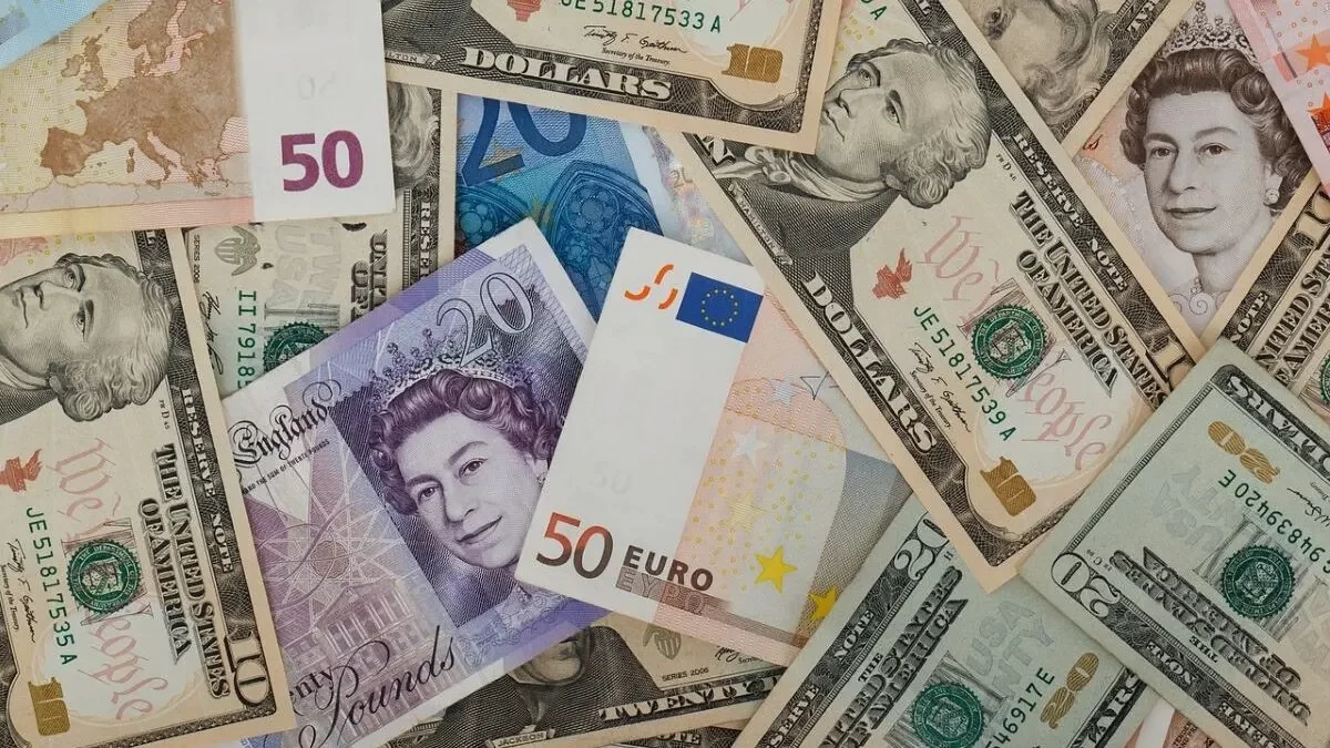 سعر الدولار والعملات العربية والأجنبية مقابل الجنيه اليوم الإثنين 4 سبتمبر 2023