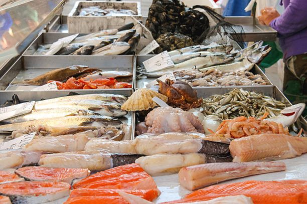 البلطي والبوري والجمبري.. أسعار الأسماك فى سوق العبور اليوم السبت