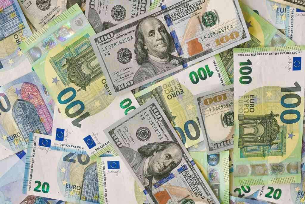 سعر الدولار